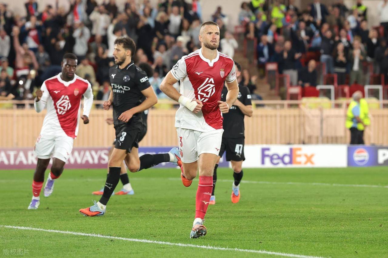 赛前突围战来临，摩纳哥围绕欧冠回应争议，球迷炸锅，轮换策略成焦点的简单介绍